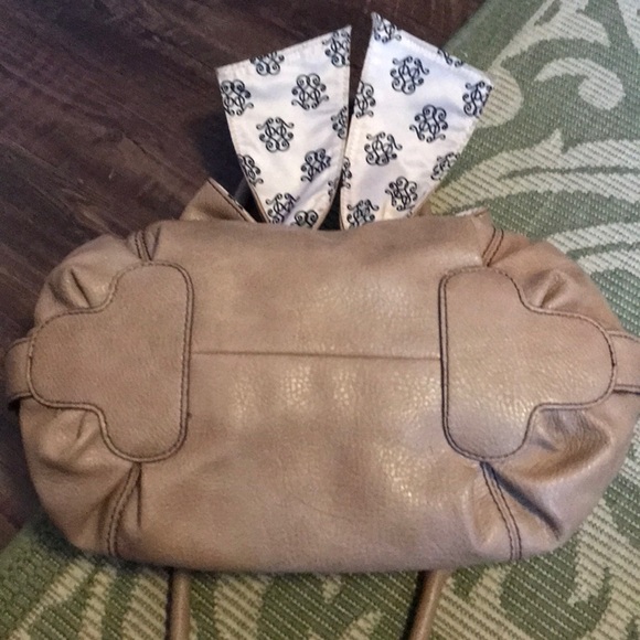 Jessica Simpson Nude Bow Handbag - Picture 6 of 7